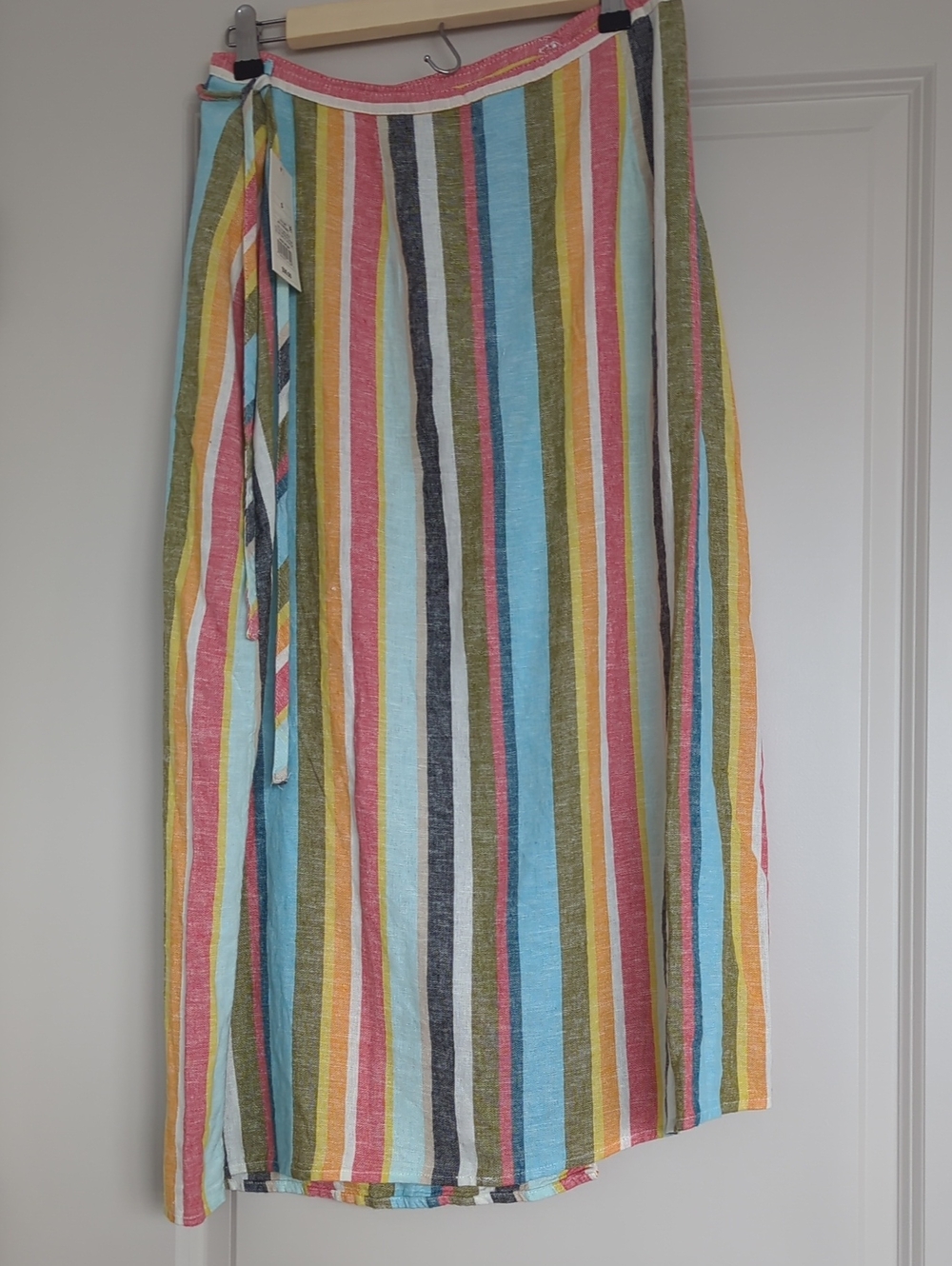 Women’s Striped Multi-Color Skirt NWT Size Small